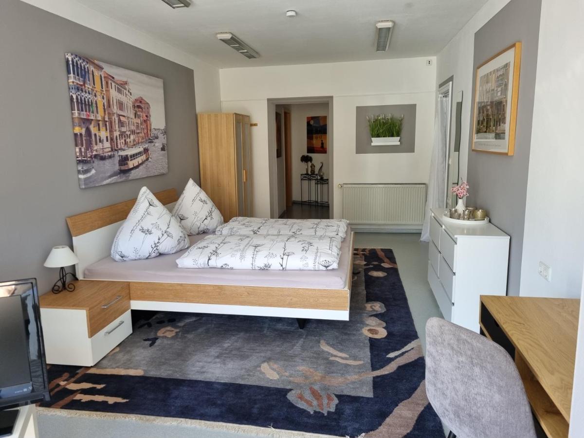 Ferienwohnung Eigner ทราเบิน-ทราร์บาค ภายนอก รูปภาพ